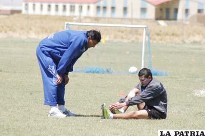 Marcos Ferrufino junto a Joaquín Botero