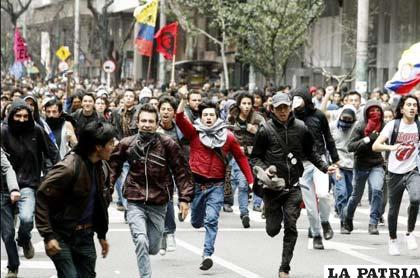 Un explosivo de bajo poder causó la muerte a un estudiante durante protesta en Colombia