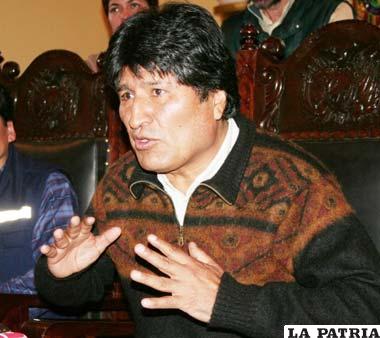 Evo Morales es el culpable del voto nulo, según la oposición