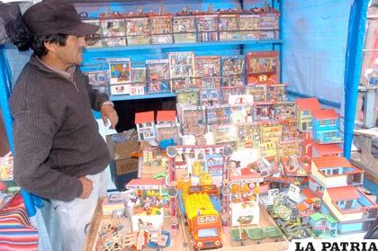 El 6 de noviembre inicia la feria del Calvario con la venta de objetos en miniatura