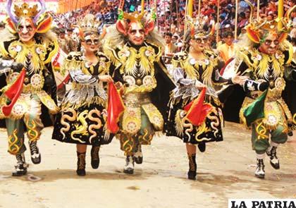 El Carnaval de Oruro requiere de políticas públicas para mejorar su presentación