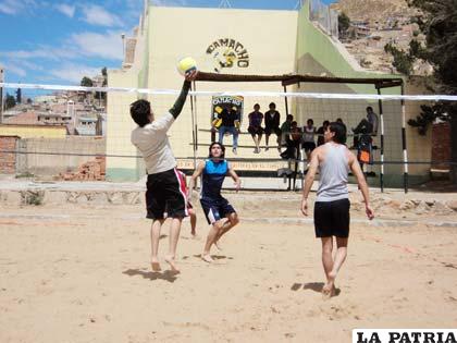 Cancha de voleibol de playa del Regimiento Camacho
