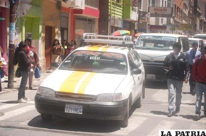 En Oruro existen tres modalidades de taxis, los sindicalizados, libres y radio taxis