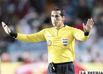 El árbitro boliviano Raúl Orozco, se esforzará para estar presente en el mundial