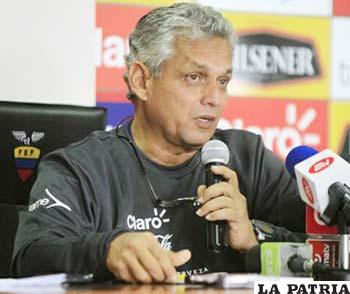 El colombiano Reinaldo Rueda, D.T. de la Selección de Ecuador