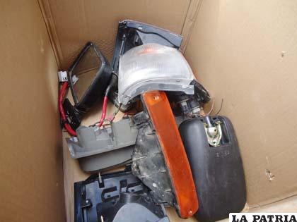 Autopartes que presuntamente fueron robadas y que se encontraron en la tienda