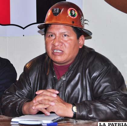 Dirigente de la Fstmb, Teodoro Astete