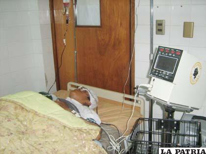 Omar Gonzales luego de su operación