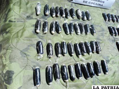 Parte de las cápsulas que ingirió el “tragón”