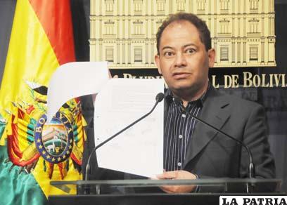 Ministro Romero pide cumplimiento de acuerdo para pacificar Colquiri (ABI)