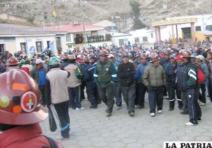 Pueblo de Colquiri quiere una policía minera fuera de la policía tradicional (Archivo)