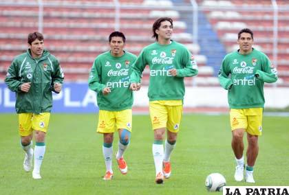 Raldes, Méndez, Martins y Gutiérrez jugadores de la Selección (foto: APG)