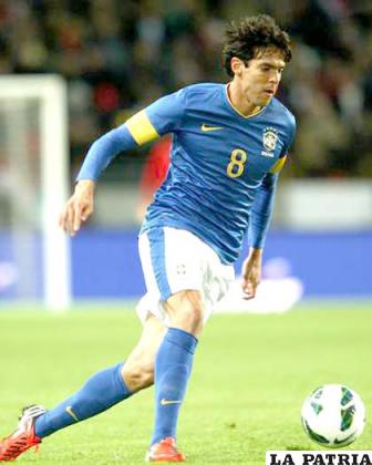 Kaká buen valor en la selección brasileña (foto: terra.com)