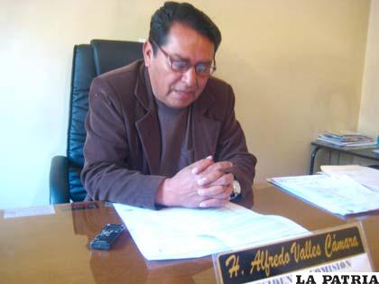 Alfredo Valles, propuso nuevas tarifas para servicio de taxis y espera la respuesta ciudadana