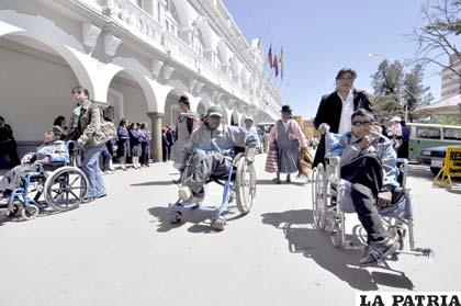 Ciudadanos con habilidades diferentes festejaron ayer el Día Nacional de la Persona con Discapacidad