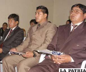 Los entrenadores de fútbol de Oruro se actualizan con el objetivo de conocer las últimas innovaciones del futbol internacional