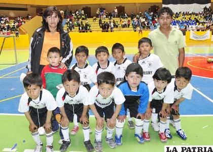 El equipo del Kinder Loyola también participa en el torneo 2012