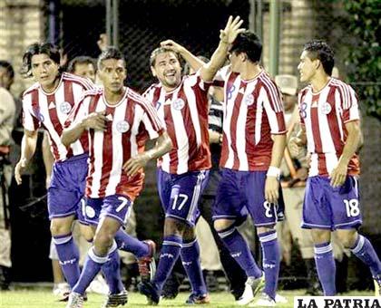 La selección de fútbol de Paraguay desde varias fechas atrás no logra ganar partidos y sus integrantes se olvidaron de festejar (DEPORTES.TERRA.COM)