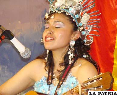 El folklore boliviano aflora en el Festival de la Canción