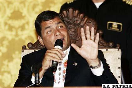 Presidente de Ecuador, Rafael Correa, destacó el avance de obras viales en la zona amazónica central de su país