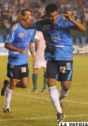 Ríos celebra el segundo gol (foto: APG)
