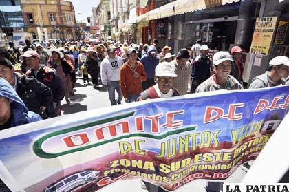 Vecinos de “San Isidro” protagonizaron una masiva marcha