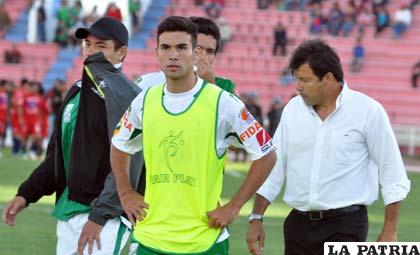 Sánchez tiene dificultades para armar su equipo (foto: APG)