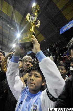 Alejandro Choqueticlla, capitán de la selección de Oruro 