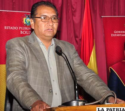 Gobernador, Santos Tito