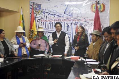 Parlamentarios conmemoraron la fundación de la ciudad de Oruro 