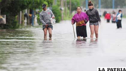 Poblaciones argentinas quedaron inundadas por tempestades