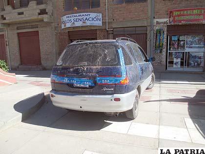 Otro de los vehículos Toyota Ipsum