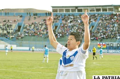 Carlos Saucedo, goleador de San José
