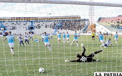 La última vez que jugaron en  Oruro fue el 26 de mayo con victoria de San José 4-0
