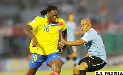Ecuatorianos y uruguayos se enfrentarán en Montevideo