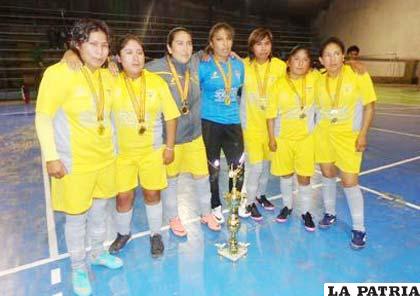 Las jugadoras de Independiente Pontejo