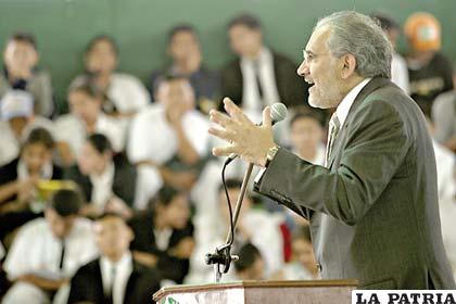 En una charla magistral