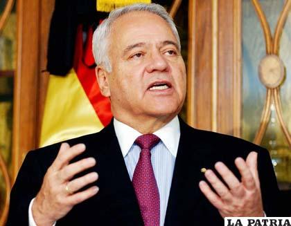 Gonzalo Sánchez de Lozada, expresidente de Bolivia