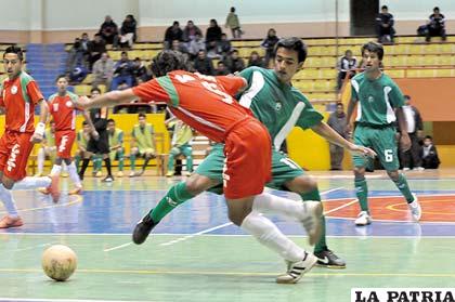 La Paz venció a Santa Cruz 5-4