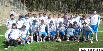 Jugadores del equipo de Oruro que asistieron al torneo nacional