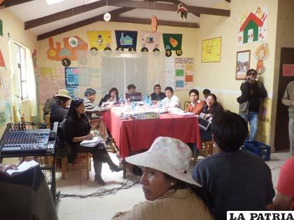 Sesión distrital de Concejo Distrital en Villa San Pedro