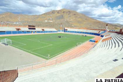 Vista panorámica del estadio de Huanuni