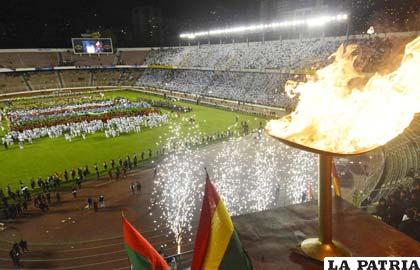 Vista panorámica del estadio “Hernando Siles”, durante el acto de inauguración
