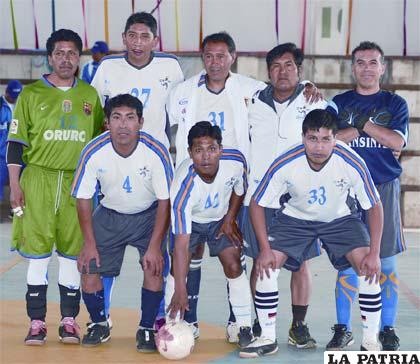 Jugadores del equipo de fútbol de salón de Coteor
