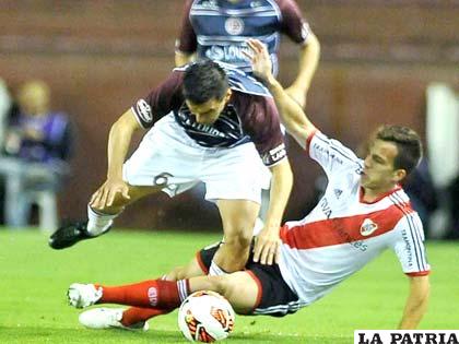 El partido por momentos se jugó con bastante fuerza