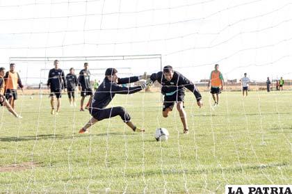 Durante el entrenamiento de San José