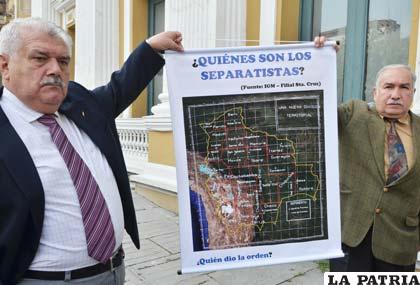 Marcelo Antezana, demuestra la existencia de un mapa político de Bolivia con 24 departamentos