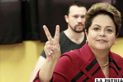 A Rousseff no le alcanzaron los votos para ganar en una primera vuelta 