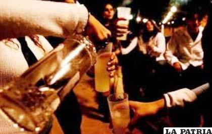TSE prohíbe el consumo de bebidas alcohólicas el día de las elecciones