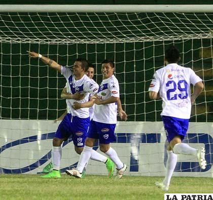 Díaz hizo su primer gol en el torneo y luego salió expulsado